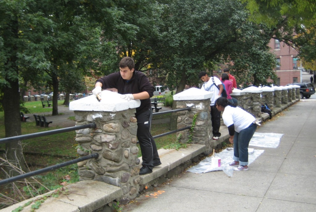 BMCA CONTINUES COMMUNITY outreach events today. Here, a look at a cleanup event the group sponsored in October 2014. Photo courtesy Bedford Mosholu Community Association  